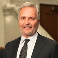Headshot of Chief Justice Glenn Joyal