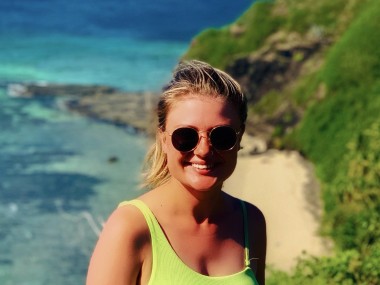 Student Halle Valk-Zaiss in Fiji